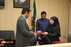 نشست خبری مدیریت امور پردیس های استان هرمزگان با اصحاب رسانه و تجلیل از خبرنگاران حوزه دانشگاه
 3