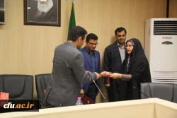 نشست خبری مدیریت امور پردیس های استان هرمزگان با اصحاب رسانه و تجلیل از خبرنگاران حوزه دانشگاه
 9