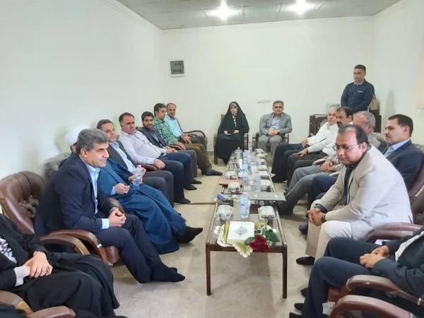 با حمایت مدیرکل آموزش و پرورش استان و نماینده مردم بوشهر، گناوه و دیلم در مجلس

برداشتن گام نخست در جذب سهمیه اختصاصی نیروی انسانی آموزش و پرورش استان بوشهر 2