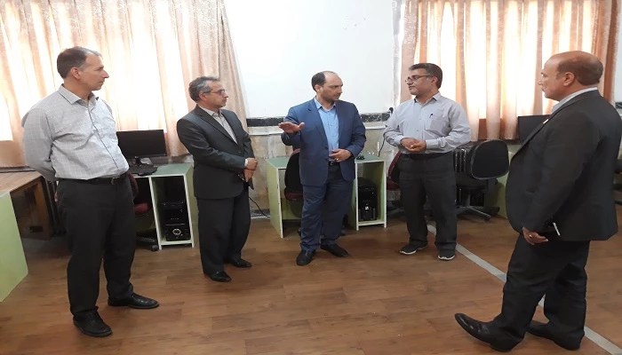 جناب آقای مهندس رضایی سرپرست مرکز هوشمند سازی دانشگاه فرهنگیان کشور و هیات همراه از پردیس ها و مراکز استان بازدید کردند 4
