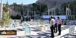 مراسم تجلیل از آزادگان با حضور کارکنان و اساتید دانشگاه فرهنگیان استان در گلزار شهدای شهر کرمان