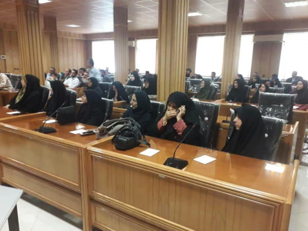 اولین نشست صمیمی جناب آقای دکتر افلاکی فرد مدیریت دانشگاه فرهنگیان فارس با تمامی پرسنل پردیس ها و مراکز 3