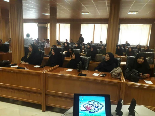 اولین نشست صمیمی جناب آقای دکتر افلاکی فرد مدیریت دانشگاه فرهنگیان فارس با تمامی پرسنل پردیس ها و مراکز 7