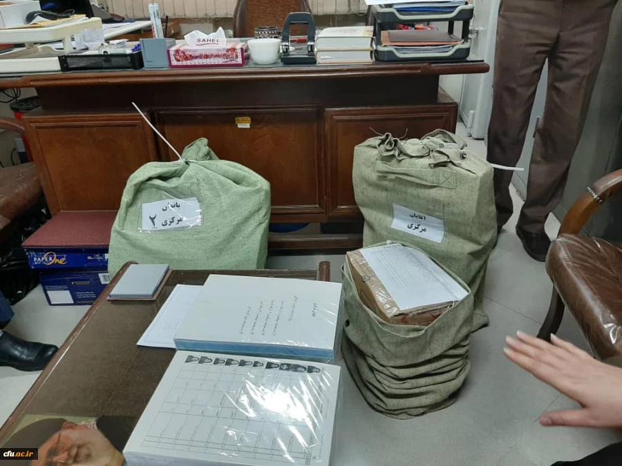 آزمون اصلح ویژه ی مهارت آموزان در پردیسهای استان مرکزی برگزار شد. 2