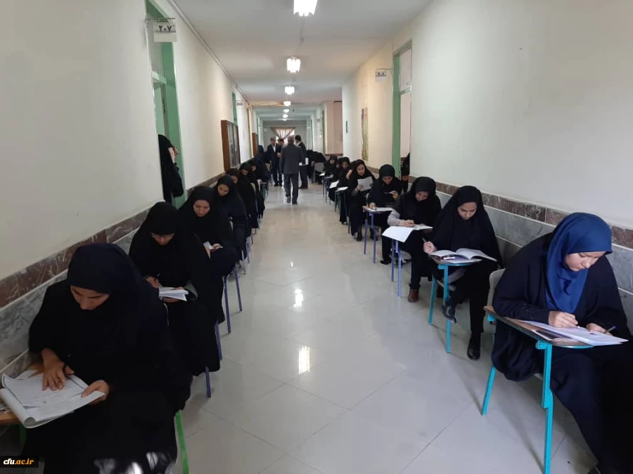آزمون اصلح ویژه ی مهارت آموزان در پردیسهای استان مرکزی برگزار شد. 17