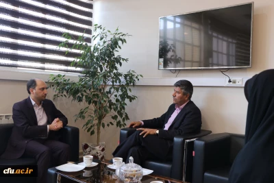 بازدید سرپرست مرکز هوشمند سازی دانشگاه فرهنگیان از پردیس های و مراکز استان اصفهان