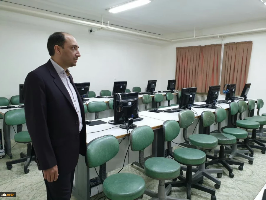 بازدید سرپرست مرکز هوشمند سازی دانشگاه فرهنگیان از پردیس های و مراکز استان اصفهان