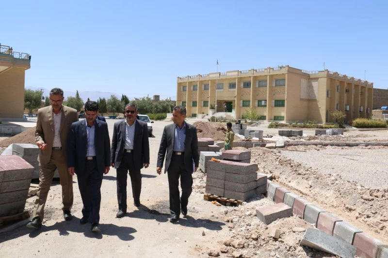 بازدید رئیس سازمان مدیریت و برنامه ریزی استان از پردیس حضرت فاطمه الزهرا (س) یزد
 4