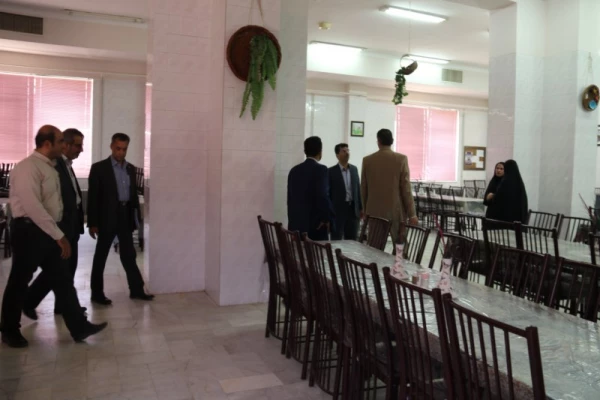 بازدید رئیس سازمان مدیریت و برنامه ریزی استان از پردیس حضرت فاطمه الزهرا (س) یزد
 9