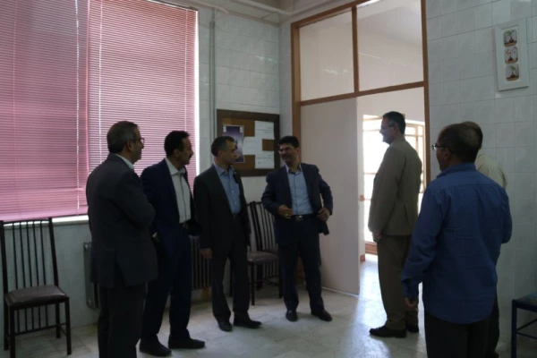 بازدید رئیس سازمان مدیریت و برنامه ریزی استان از پردیس حضرت فاطمه الزهرا (س) یزد
 10
