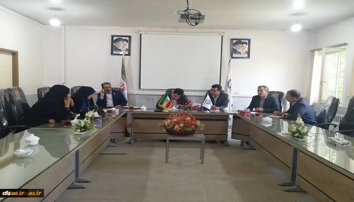 دکتر روشندل معاون آموزشی و تحصیلات تکمیلی دانشگاه فرهنگیان و هیات همراه از فضاهای آموزشی، فرهنگی، ورزشی و سراهای دانشجویی مرکز امام خمینی (ره) سلماس بازدید نمودند 7