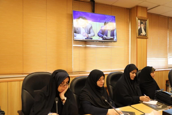 نشست صمیمی نمایندگان اساتید دانشگاه فرهنگیان با دکتر خنیفر 4