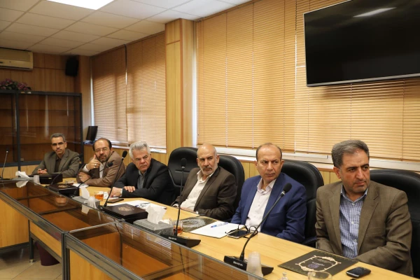 نشست صمیمی نمایندگان اساتید دانشگاه فرهنگیان با دکتر خنیفر 6