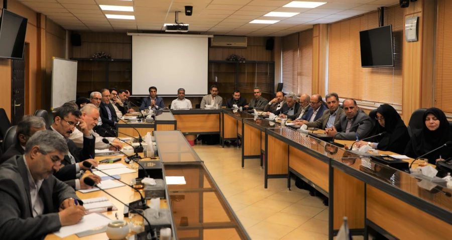 نشست صمیمی نمایندگان اساتید دانشگاه فرهنگیان با دکتر خنیفر 10