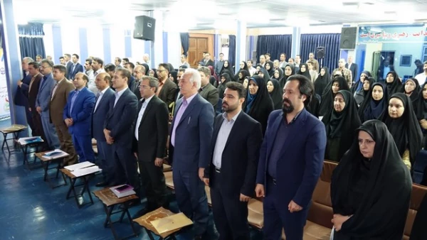 دکتر معروفی در افتتاحیه دوره کارشناسان پژوهش و کتابداران سراسر کشور عنوان کرد؛

پذیرش ۲ برابری دانشجو در دانشگاه فرهنگیان کردستان 3