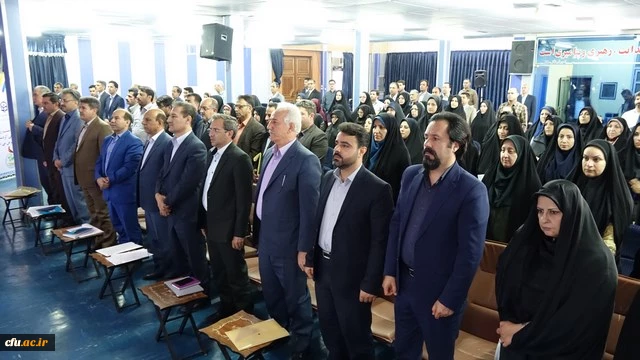 دکتر معروفی در افتتاحیه دوره کارشناسان پژوهش و کتابداران سراسر کشور عنوان کرد؛

پذیرش ۲ برابری دانشجو در دانشگاه فرهنگیان کردستان 3