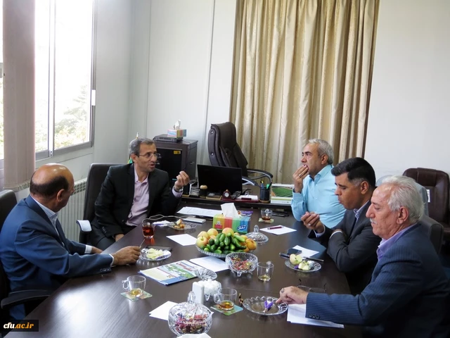 جلسه تبادل تجربه مدیران استانی با حضوردکترطاهری نیا برگزار گردید 4