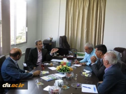 جلسه تبادل تجربه مدیران استانی با حضوردکترطاهری نیا برگزار گردید 5