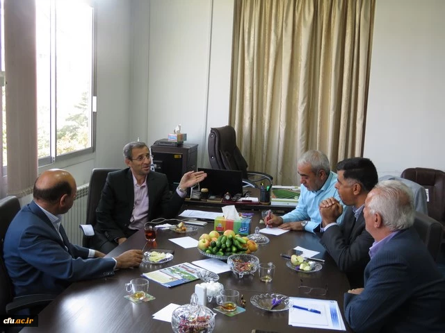 جلسه تبادل تجربه مدیران استانی با حضوردکترطاهری نیا برگزار گردید 5