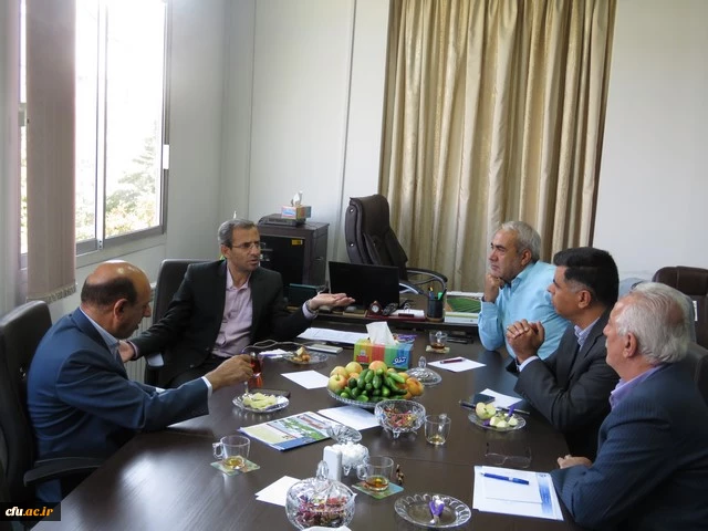 جلسه تبادل تجربه مدیران استانی با حضوردکترطاهری نیا برگزار گردید 7