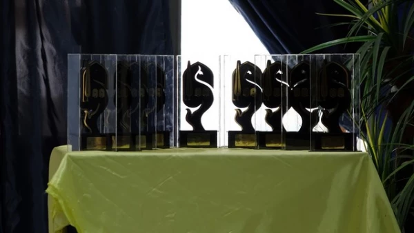 آیین تجلیل از برگزیدگان نکوداشت یکصد سال تربیت معلم در ایران در دانشگاه فرهنگیان کردستان برگزار گردید 13