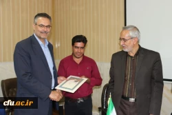 مراسم تکریم و تجلیل از تلاش های نیروهای شرکتی دانشگاه فرهنگیان یزد
 6