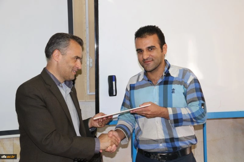 مراسم تکریم و تجلیل از تلاش های نیروهای شرکتی دانشگاه فرهنگیان یزد
 14