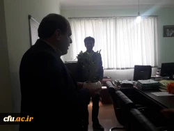 مراسم تقدیر و تکریم از کارکنان دانشگاه فرهنگیان فارس توسط جناب آقای دکتر افلاکی فرد بمناسبت هفته دولت و روز کارمند 6