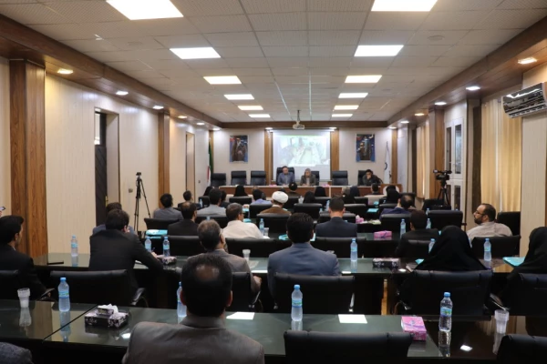 ایراد سخنرانی دکتر طاهری نیا  معاونت محترم پژوهش و فناوری دانشگاه از طریق ویدئو کنفرانس در دومین روز دوره آموزشی بدو استخدام اعضای محترم هیات علمی پیمانی جدید 2