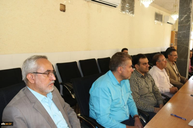 در راستای بیانیه گام دوم انقلاب اسلامی و اجرای منویات و توصیه های مقام معظم رهبری(مدظله العالی)، در دانشگاه فرهنگیان یزد برگزار شد:

دوره بالندگی سبک زندگی اسلامی و مهارت های زندگی
 3