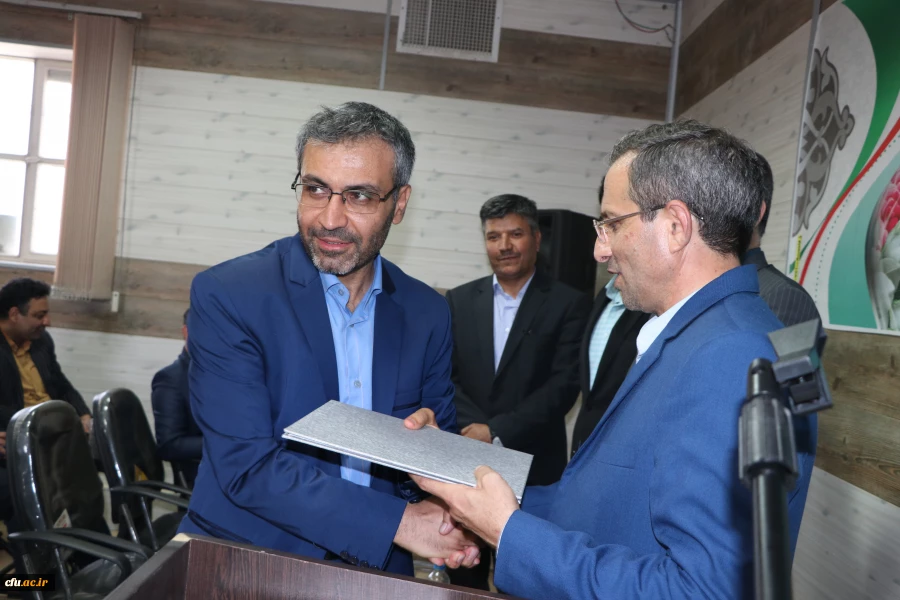 گشایش و معارفه سرپرست مرکز آموزشی و پژوهشی دانشگاه فرهنگیان در شهرستان  آران و بیدگل
