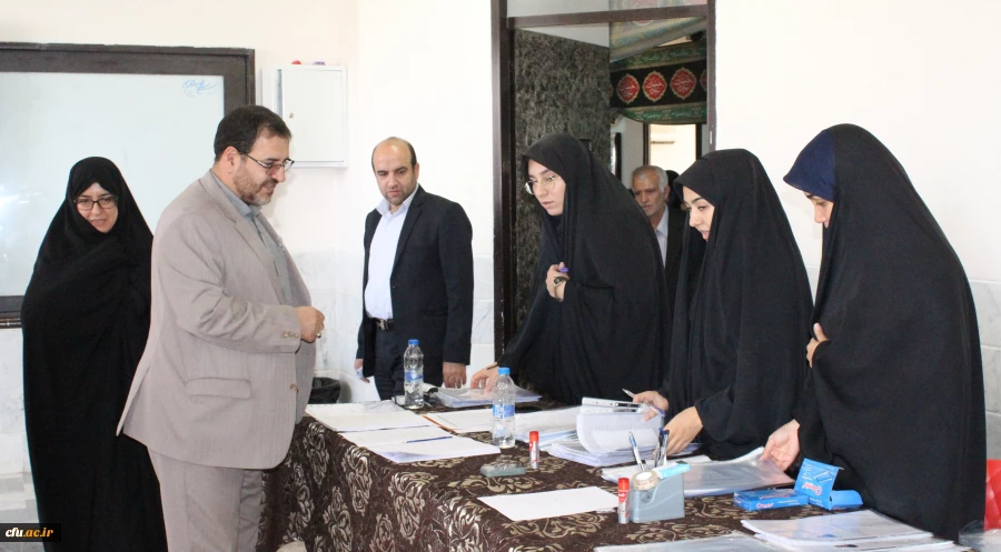 بازدید سرپرست مدیریت استانی از مراحل مصاحبه پذیرفته شدگان چند برابر ظرفیت ورودی 98 7