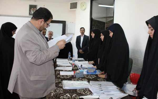 بازدید سرپرست مدیریت استانی از مراحل مصاحبه پذیرفته شدگان چند برابر ظرفیت ورودی 98 8