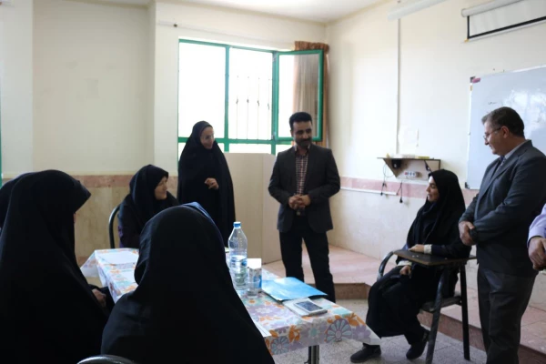 بازدید مدیر کل آموزش و پرورش استان سمنان از روند مصاحبه داوطلبان ورود به دانشگاه فرهنگیان 4