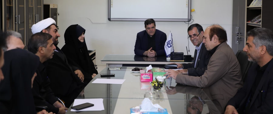 پژوهش در عرصه تربیت معلم باید توسعه یابد 9