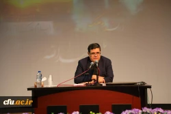 دکتر خنیفر در دوره آموزشی آشنایی مدرسان با نحوه ارایه دروس الکترونیکی 9