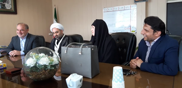 دکتر حمیدرضا مشهدی سرپرست جدید مدیریت امور پردیس های دانشگاه فرهنگیان استان قزوین به همراه هیئت رئیسه دانشگاه با مدیرکل آموزش وپرورش استان قزوین دیدار وگفتگو کردند. 7