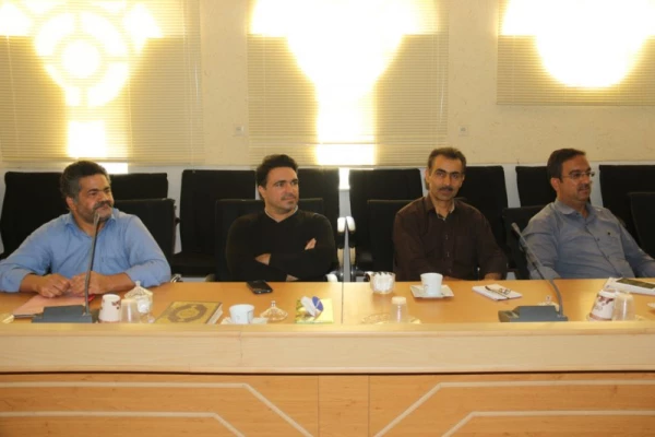 در راستای بیانیه گام دوم انقلاب اسلامی، در دانشگاه فرهنگیان یزد برگزار شد:

دوره بالندگی الزامات، چالش ها و قابلیت های شبکه های اجتماعی و کاربرد آن در آموزش
 7