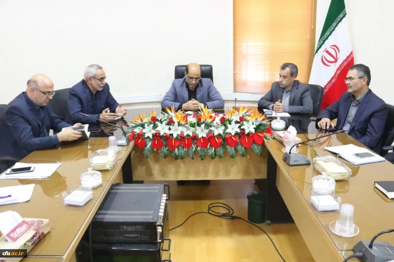 در جهت تامین کسری فضای خوابگاهی پردیس خواهران یزد انجام شد:

دیدار هیئت رئیسه دانشگاه فرهنگیان استان یزد با مدیر کل آموزش و پرورش استان
 5