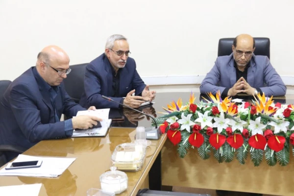 در جهت تامین کسری فضای خوابگاهی پردیس خواهران یزد انجام شد:

دیدار هیئت رئیسه دانشگاه فرهنگیان استان یزد با مدیر کل آموزش و پرورش استان
 6