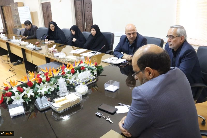 در جهت تامین کسری فضای خوابگاهی پردیس خواهران یزد انجام شد:

دیدار هیئت رئیسه دانشگاه فرهنگیان استان یزد با مدیر کل آموزش و پرورش استان
 8