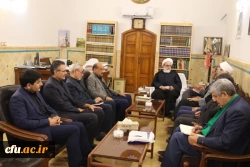 دیدار اعضای بنیاد خیرین حامی دانشگاه فرهنگیان یزد با امام جمعه موقت یزد
 4