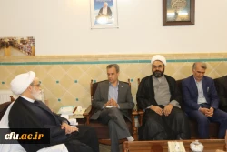 دیدار اعضای بنیاد خیرین حامی دانشگاه فرهنگیان یزد با امام جمعه موقت یزد
 6