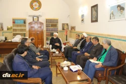 دیدار اعضای بنیاد خیرین حامی دانشگاه فرهنگیان یزد با امام جمعه موقت یزد
 8