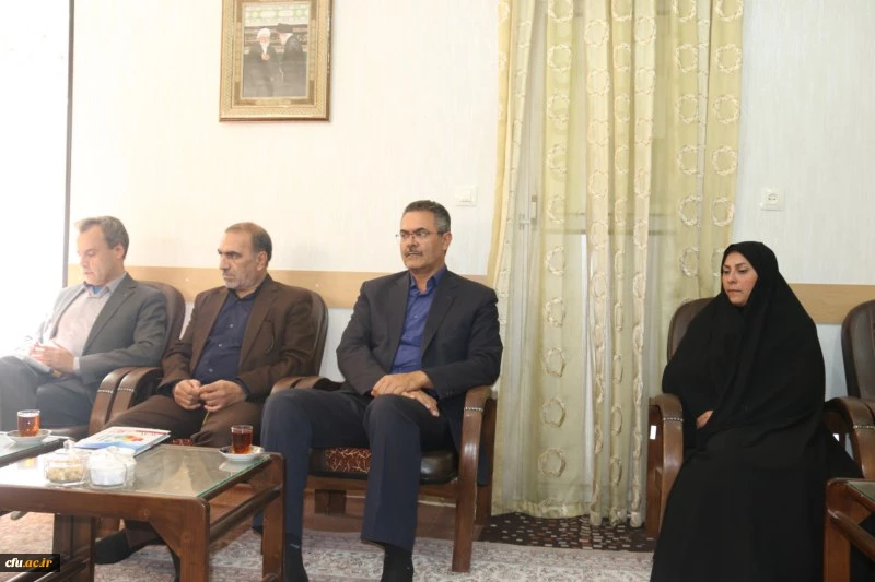 دیدار هیأت رئیسه دانشگاه فرهنگیان یزد با نماینده ولی فقیه و امام جمعه یزد
 4