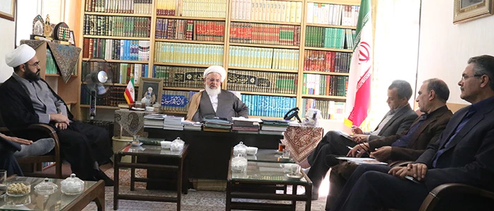 در آستانه شروع سال تحصیلی جدید برگزار شد:

دیدار هیأت رئیسه دانشگاه فرهنگیان یزد با نماینده ولی فقیه و امام جمعه یزد 2