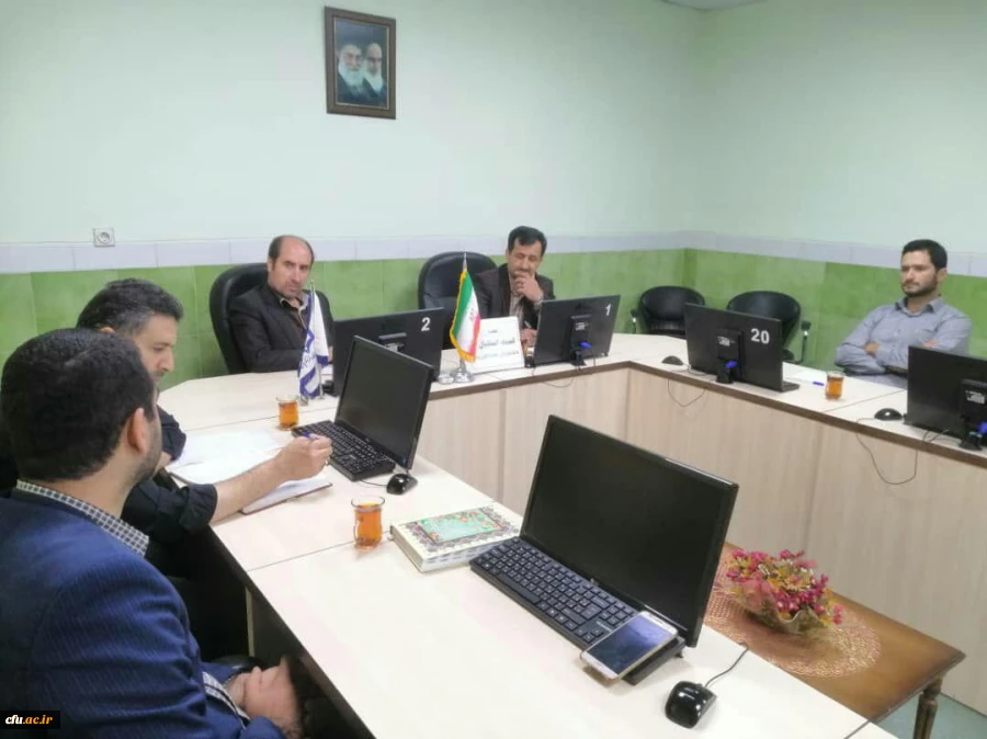 احد زاده در جلسه کمیته استقبال از دانشجویان ورودی 98 : همه با جهره ای شاد و با لبخند مهر  به استقبال دانشجویان می رویم 2