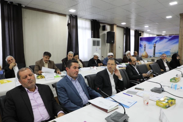 تاکید بر اهتمام در اجرایی شدن طرح 100-31 و افزایش سالیانه  پذیرش دانشجومعلم 
 3