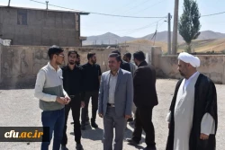 دکتر مشهدی سرپرست امور پردیس های دانشگاه فرهنگیان استان قزوین با حضور درمحل اردوی جهادی دانشجویان این دانشگاه در مناطق محروم شهرستان آوج از نزدیک درجریان فعالیت های آنان قرار گرفت. 4