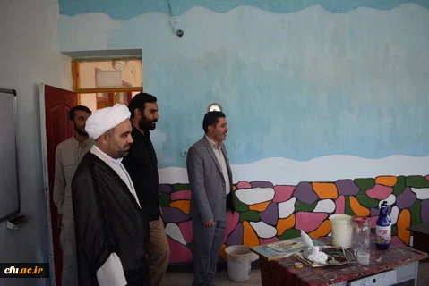 دکتر مشهدی سرپرست امور پردیس های دانشگاه فرهنگیان استان قزوین با حضور درمحل اردوی جهادی دانشجویان این دانشگاه در مناطق محروم شهرستان آوج از نزدیک درجریان فعالیت های آنان قرار گرفت. 7